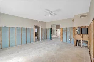 16214 3rd St E, Redington Beach, FL 33708 - Photo 15