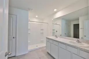 1213 Tahitian Sunrise Dr, Plant City, FL 33565 - Photo 33