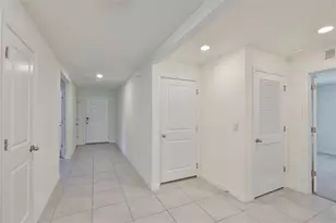 1213 Tahitian Sunrise Dr, Plant City, FL 33565 - Photo 21