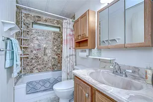 39443 Elgin Dr, Zephyrhills, FL 33542 - Photo 13