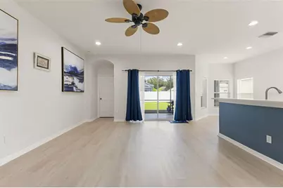 1005 Crystal Carbon Way, Valrico, FL 33594 - Photo 3