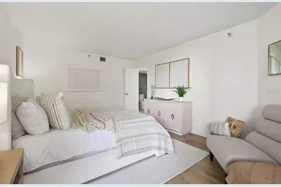 5950 Pelican Bay Plaza S #405, Gulfport, FL 33707 - Photo 39