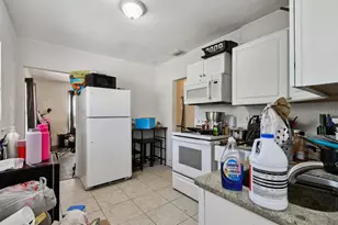 725 21st Ave S, Saint Petersburg, FL 33705 - Photo 3