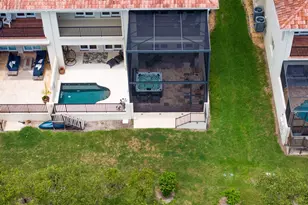 1040 Paseo Del Rio NE, Saint Petersburg, FL 33702 - Photo 77