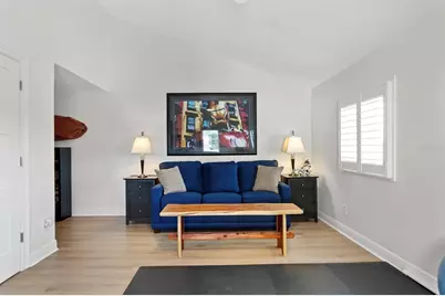 1040 Paseo Del Rio NE, Saint Petersburg, FL 33702 - Photo 41