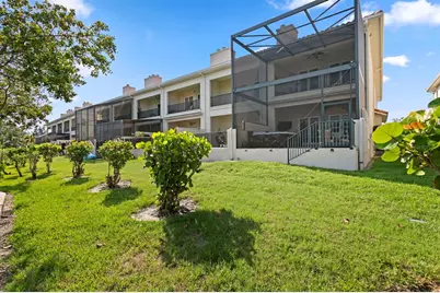 1040 Paseo Del Rio NE, Saint Petersburg, FL 33702 - Photo 59