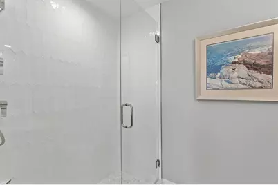 1040 Paseo Del Rio NE, Saint Petersburg, FL 33702 - Photo 37