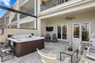 1040 Paseo Del Rio NE, Saint Petersburg, FL 33702 - Photo 49