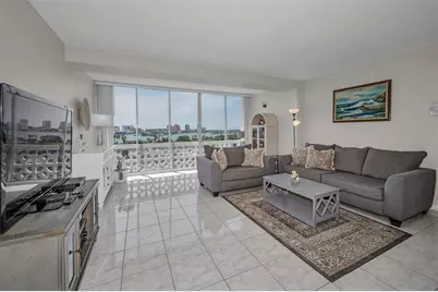 31 Island Way #605, Clearwater Beach, FL 33767 - Photo 13