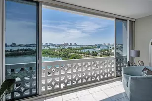 31 Island Way, Clearwater Beach, FL 33767 - Photo 17