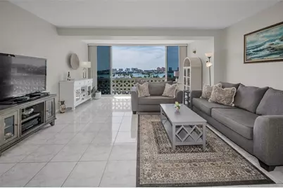 31 Island Way #605, Clearwater Beach, FL 33767 - Photo 11