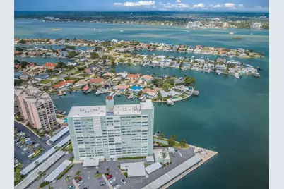 31 Island Way #605, Clearwater Beach, FL 33767 - Photo 3