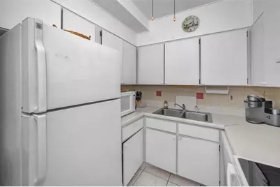 31 Island Way #605, Clearwater Beach, FL 33767 - Photo 27