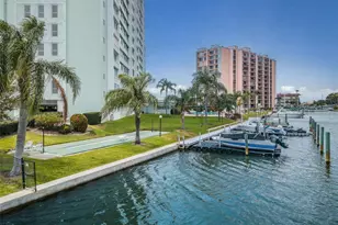 31 Island Way, Clearwater Beach, FL 33767 - Photo 33