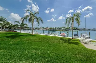 31 Island Way, Clearwater Beach, FL 33767 - Photo 53