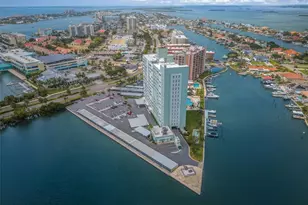 31 Island Way, Clearwater Beach, FL 33767 - Photo 1