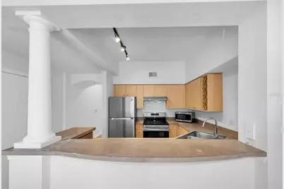 100 4th Avenue S #223, Saint Petersburg, FL 33701 - Photo 15