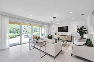 32203 Mahogany Valley Dr, Wesley Chapel, FL 33543 - Photo 11