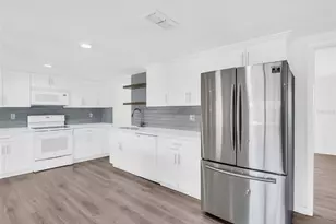 7525 Birdwood Ct, New Port Richey, FL 34653 - Photo 11