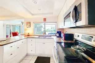 3520 Overland Dr, Holiday, FL 34691 - Photo 11