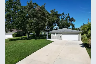 10517 Blossom Lake Drive, Seminole, FL 33772 - Photo 3