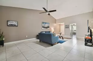 2608 Bentley Dr, Palm Harbor, FL 34684 - Photo 9