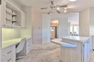 37605 Amigo Dr, Zephyrhills, FL 33541 - Photo 19