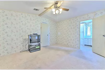 37605 Amigo Drive, Zephyrhills, FL 33541 - Photo 25