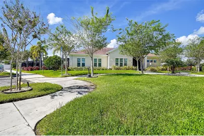 11723 Clare Hill Avenue, Riverview, FL 33579 - Photo 37