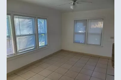 827 Paris Avenue S, Saint Petersburg, FL 33701 - Photo 11