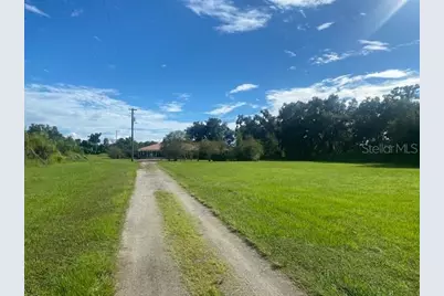 5309 Thonotosassa Road, Plant City, FL 33565 - Photo 1