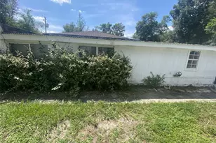 11708 Hills Rd, Seffner, FL 33584 - Photo 9