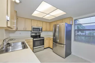 2122 Hereford Drive #511, Sun City Center, FL 33573 - Photo 7