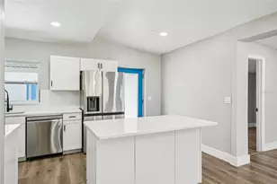 1706 W Jean St, Tampa, FL 33604 - Photo 9