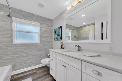 126 SE Madison Circle N, Saint Petersburg, FL 33703 - Photo 23