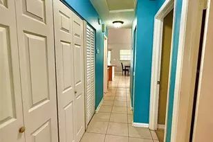 10309 Parkcrest Dr, Tampa, FL 33624 - Photo 19