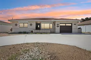 186 45th Ave, Saint Pete Beach, FL 33706 - Photo 1