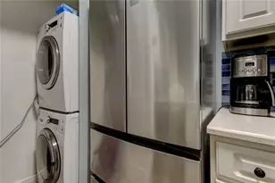 10764 70th Ave, Seminole, FL 33772 - Photo 5