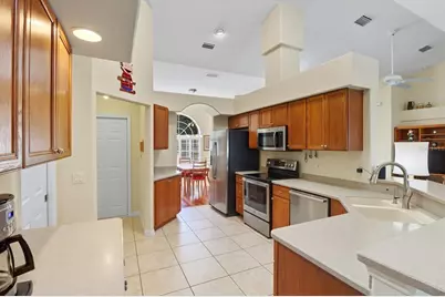 201 W Romany Loop, Beverly Hills, FL 34465 - Photo 3