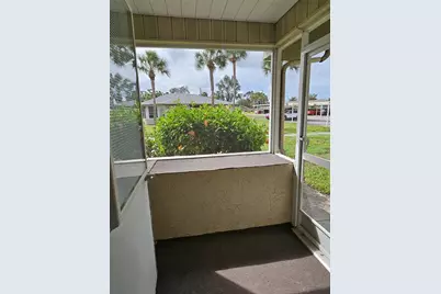 1905 Canterbury Lane #E-9, Sun City Center, FL 33573 - Photo 5