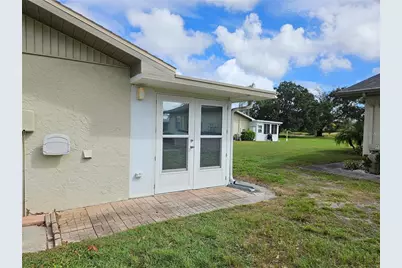 1905 Canterbury Lane #E-9, Sun City Center, FL 33573 - Photo 9