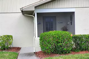1905 Canterbury Ln, Sun City Center, FL 33573 - Photo 3