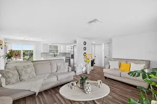 7811 Fox Hollow Dr, Port Richey, FL 34668 - Photo 9