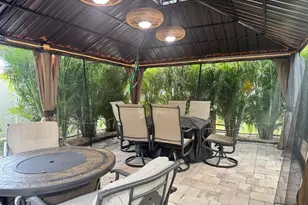 35012 Dale Ave, Zephyrhills, FL 33541 - Photo 5