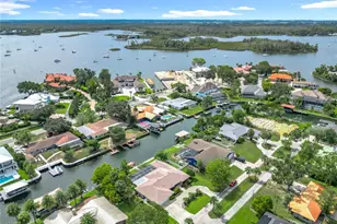 710 SE 1st Ct, Crystal River, FL 34429 - Photo 3