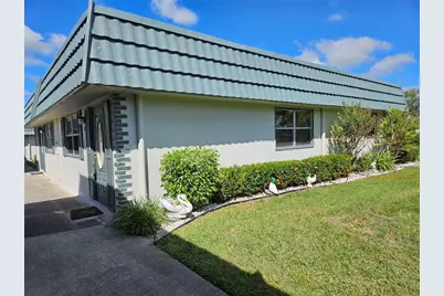 1811 Bedford Lane #163, Sun City Center, FL 33573 - Photo 3