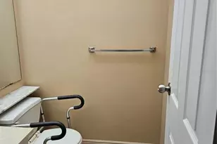 1811 Bedford Ln, Sun City Center, FL 33573 - Photo 17