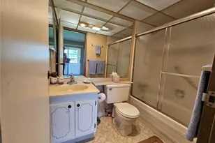 1811 Bedford Ln, Sun City Center, FL 33573 - Photo 23