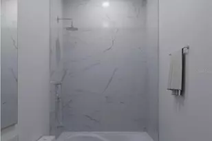 6925 E 21st Ave, Tampa, FL 33619 - Photo 11