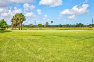 225 Country Club Dr, Largo, FL 33771 - Photo 85